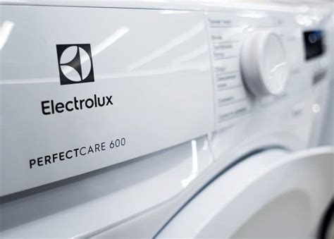 Then switch off the appliance and unplug it from the mains for a few minutes. . Electrolux washer error code d5
